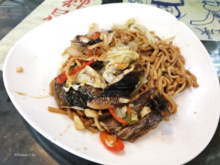 台中西區美食【阿錦鱔魚意麵】在台中就能吃到台南風味的乾炒鱔魚意麵！