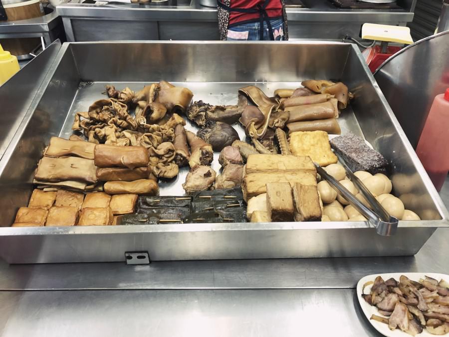 台中西區美食 阿勇爌肉飯 古早味 新鮮吃 滿500元可外送 便當 麵類 飯 熱湯 魯味 菜尾 向上路一段