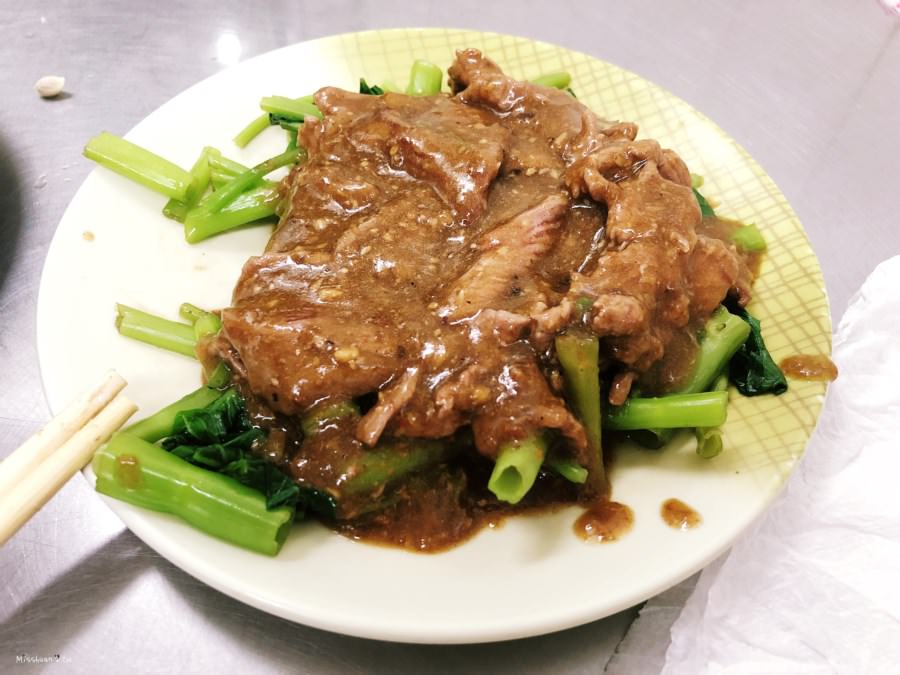 台中中區美食 牛肉宋 經營多年 口味獨特暢銷 中華路夜市凌晨宵夜 中山路熱炒 沙茶牛肉羊肉