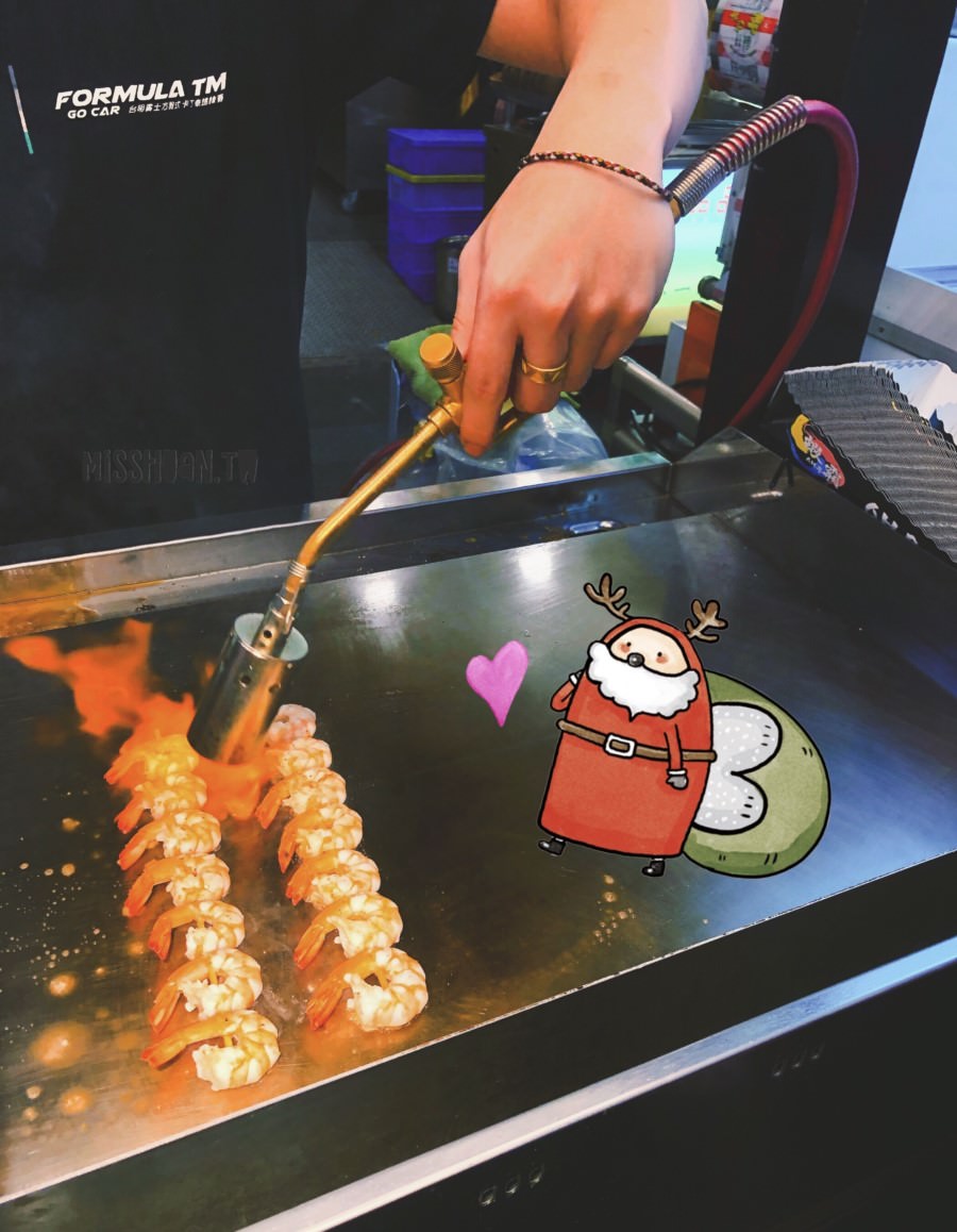 捷運台北橋站美食 蝦霸 三重三和夜市 牛油蝦蝦串 焗烤明太子 玫瑰鹽 泰式 蒜香