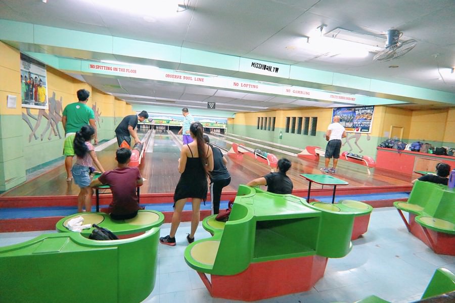 菲律賓保齡球 People&#8217;s Lane Bowling Center 每人一局只要50比索超便宜！奧隆阿波 Olongapo 蘇比克灣 SubicBay