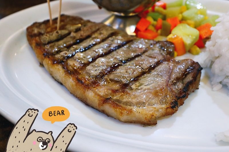 菲律賓美食 Meat Plus Cafe 在地人也超捧場的美式牛排館！部位任挑 家庭親子美式餐廳 聚餐聚會 漢堡也有賣