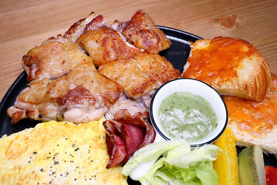 台中西屯美食【Nininono早午餐】美好早餐時光！慵懶享受美味鐵板料理！