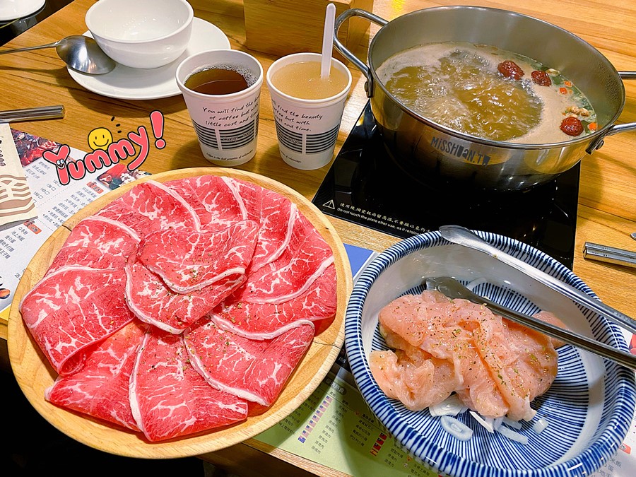 台中東區美食【養鍋/東英店】當月生日就送肉！超平價火鍋店！肉量升級只要49元！