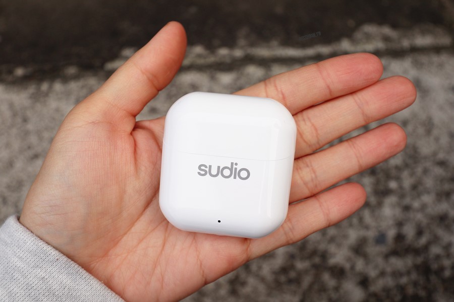 瑞典耳機品牌【Sudio】最新真無線藍芽耳機Nio上市啦！20小時超長續航力．IPX4防水．可更換耳翼．音質更出色