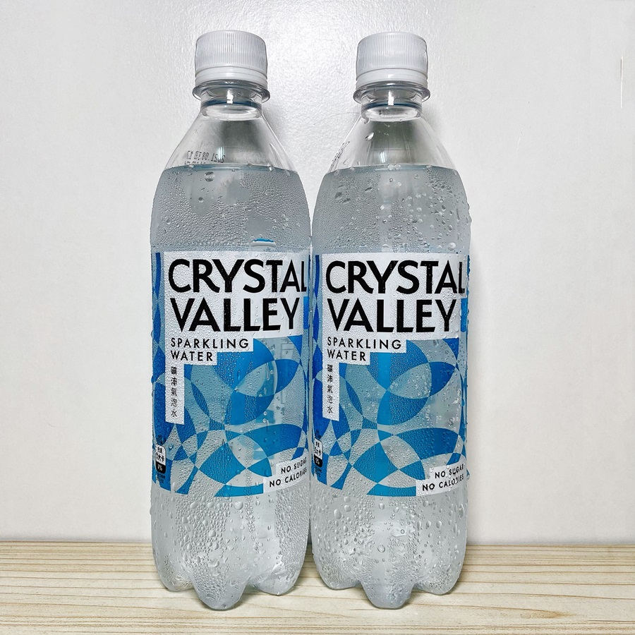 網路聲量第一的氣泡水【Crystal Valley 礦沛氣泡水】就是無糖！無熱量！零負擔！啵啵口感高碳酸氣泡飲！純喝～調飲都好涮嘴！炎炎夏日來一杯就是透心涼啦！金車線上購優惠多！