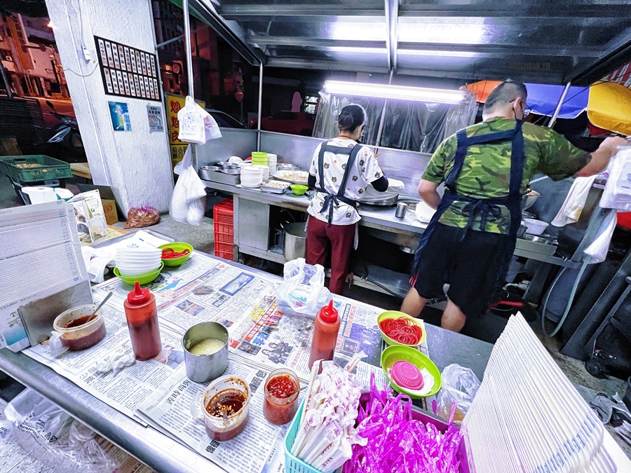 台中北區美食【無名小吃店】天津路商圈銅板價早餐！凌晨3點就開賣！也是夜貓子宵夜場！