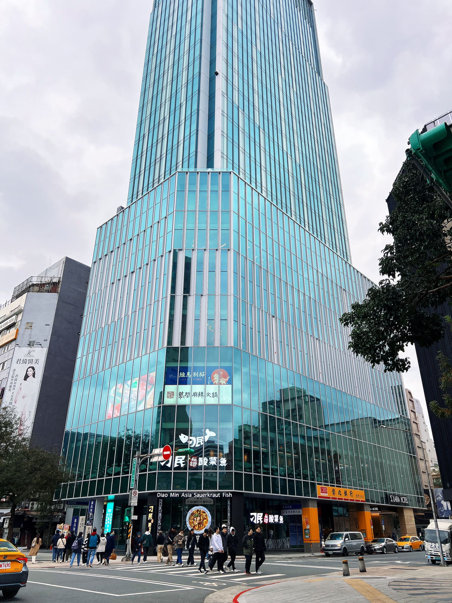 台北西門町最強頂級鐵板燒網紅名店【明水然．樂】日式無菜單料理！2023/2024連續兩年榮獲《網路溫度計》此生必嚐十大高CP值無菜單鐵板燒冠軍！16道美饌只要1600+10%就可以吃到龍蝦/干貝/和牛/海膽/鮑魚/現流魚超澎湃的啊！