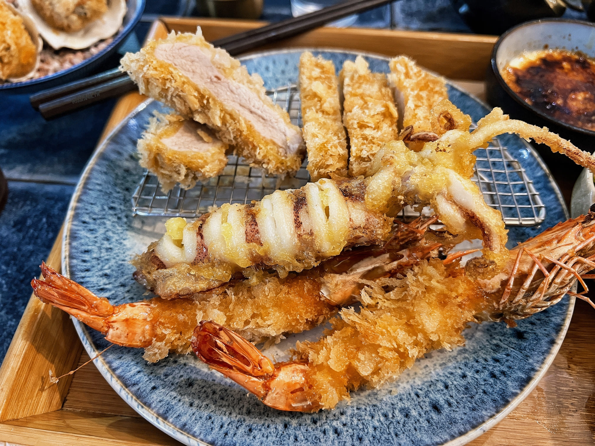 台中北屯美食【思鄉漁豚】來自澎湖女婿的手路菜料理！定食/咖哩/日式炸豬排通通吃的到！不用飛去澎湖！台中就能吃到啦！