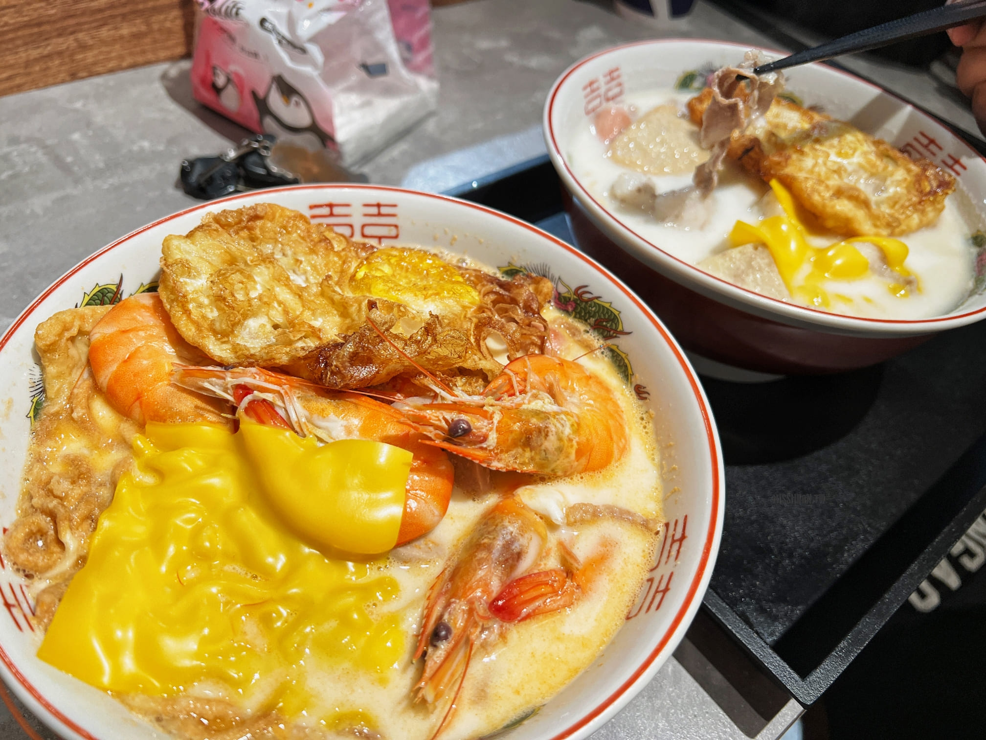 台中南區美食【見一麵】忠孝路夜市創意麵攤！7種湯底任搭6種麵條，肉肉海鮮自由配！