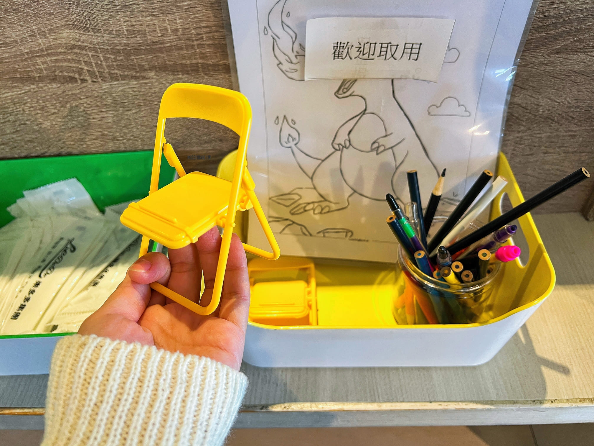 台南安平美食【肉多多火鍋/怡平店/鴛鴦鍋】友善親子最棒！<期間限定>全台！全天候！平假日不限時！輕量級套餐299元起．蔬食自助吧吃到飽．CP值超高！西門店/淡水店例假日除外．湯底/服務費另計