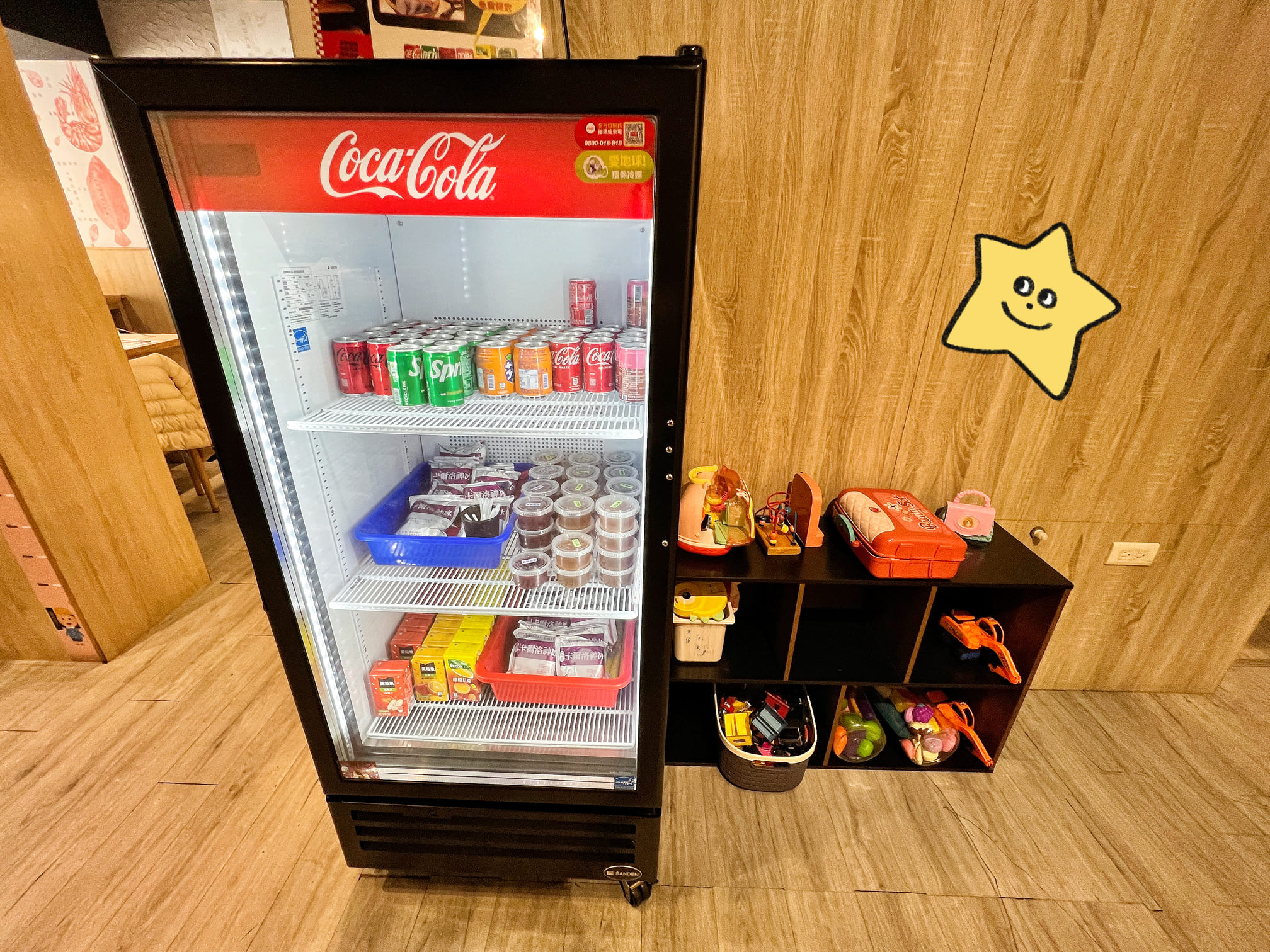 台中東區美食【鑄湯鍋物】超酷!連青醬都可以當湯底!自助吧吃到飽!連雞蛋也是喔!停車費折抵超貼心!